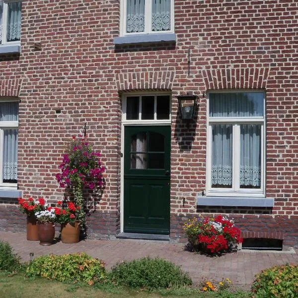 Hoeve Heidonk, hotel en Neeritter