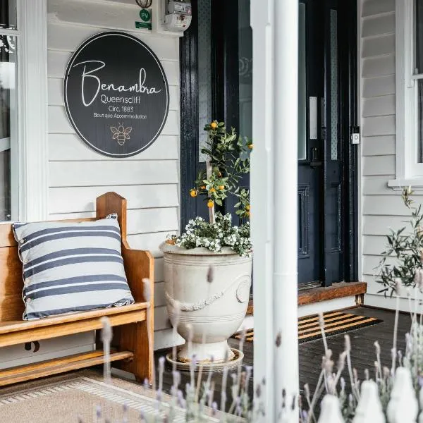Room at Historic Benambra Boutique Accommodation - c1883 - 'Rosebud Room', hotel v destinaci Queenscliff