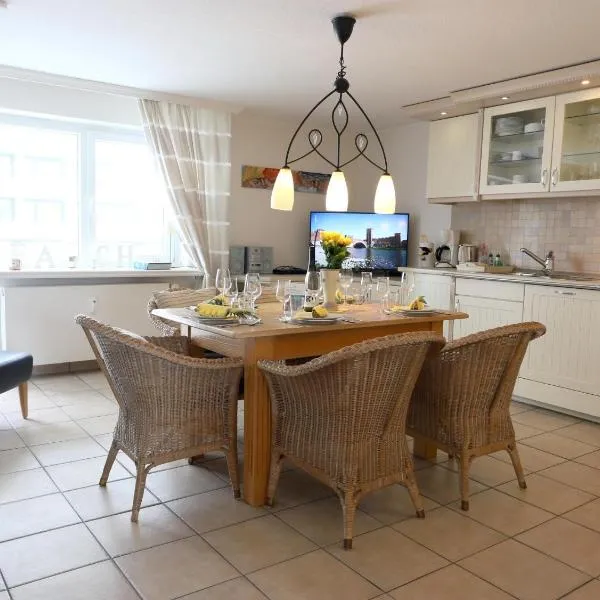 Strandnahe Ferienwohnung, Zentral gelegen, WLan und Balkon, Andreas Dirks-Str. 1, hotel v destinácii Westerland