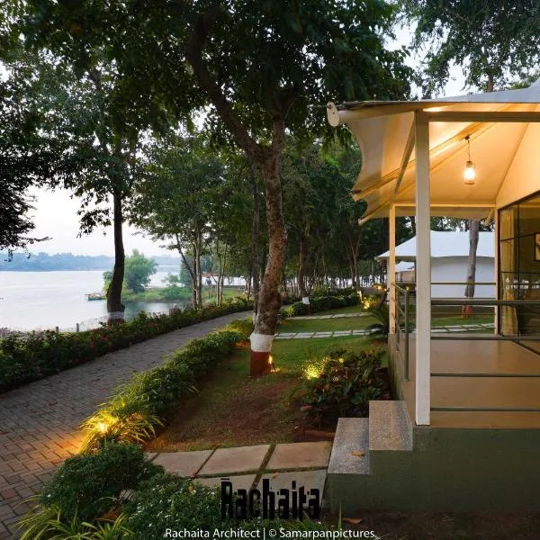White Feather Resort Kauncha, hotel v destinaci Silvassa