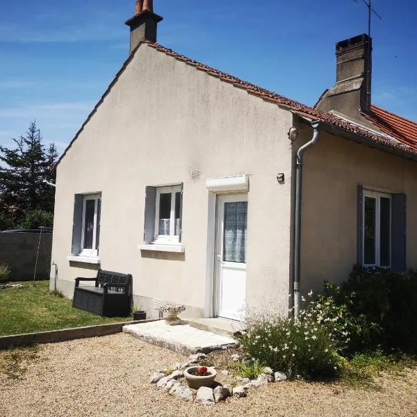 La maisonnette, hotel in Cléry-Saint-André