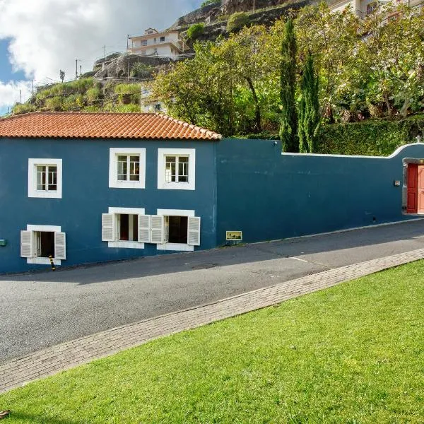 Calheta Beach House T2, hotel v destinaci Calheta