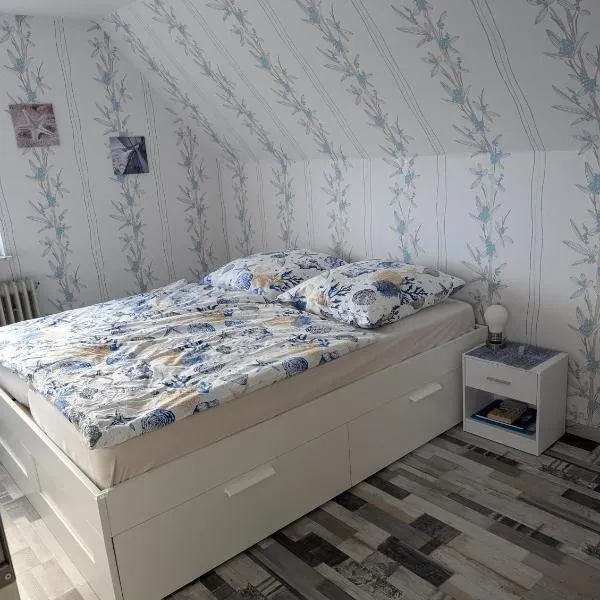 Gemütliches Gästezimmer an der Nordsee, hotel v destinaci Krummhörn