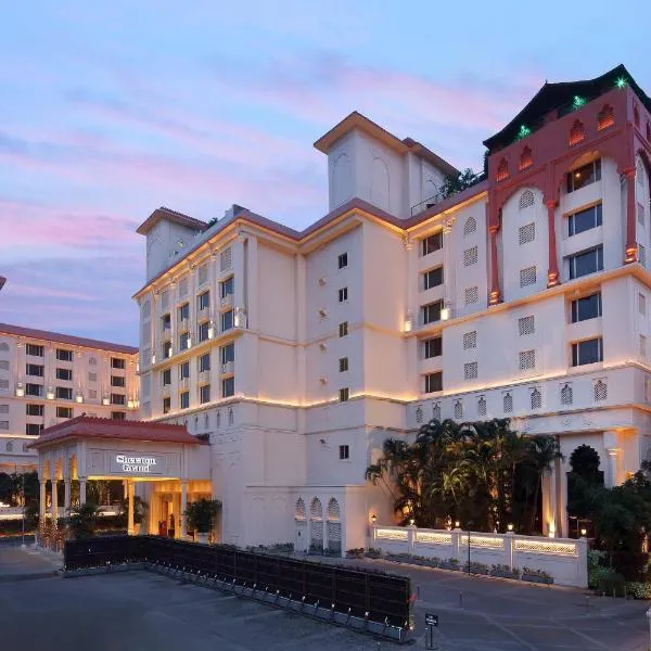 Sheraton Grand Pune Bund Garden Hotel, hotel in Pune