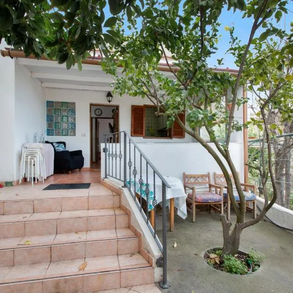 Villa Alejo, hotel v destinaci Valsequillo