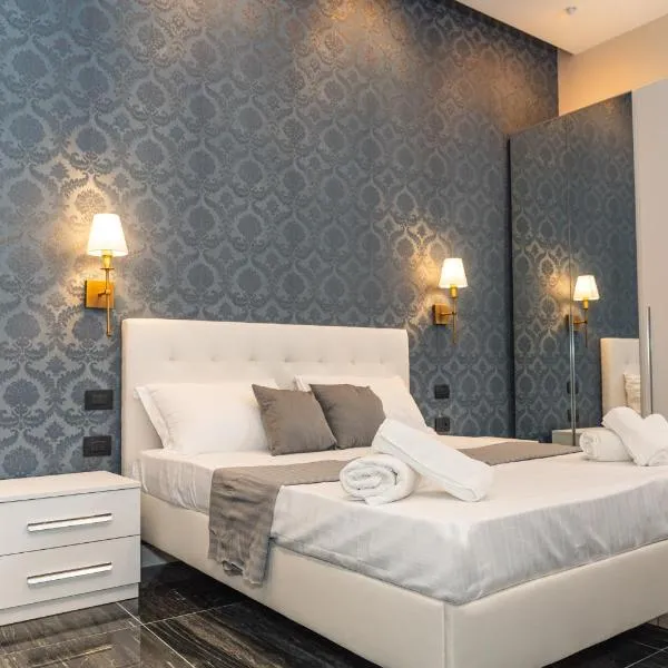 Relais Mermaid Luxury Suite, hotel in Naples