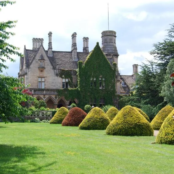 Manor by the Lake, hotel in Cheltenham