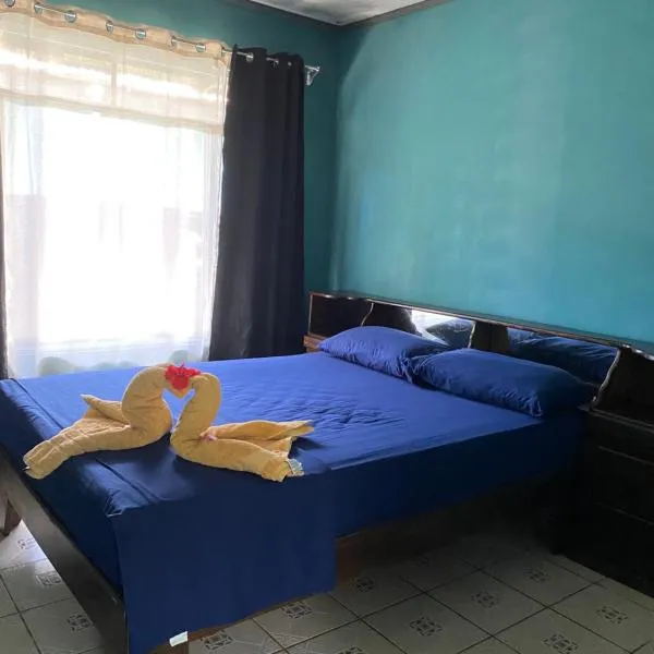 Anluka-House2 with Air conditioning, hotel in Puerto Jiménez