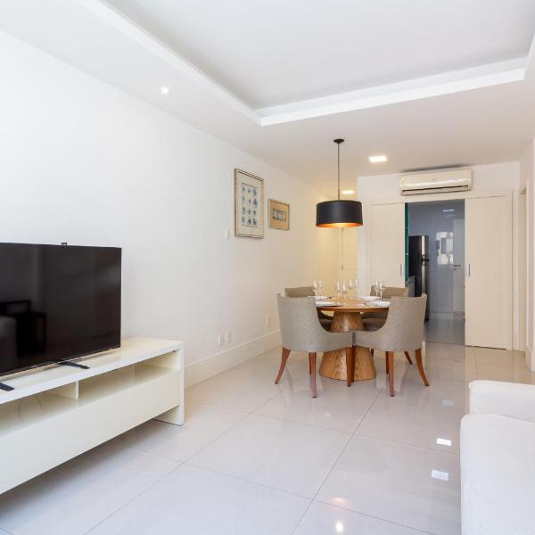 Apartamento em Copacabana a 3 minutos da Praia - NSC602
