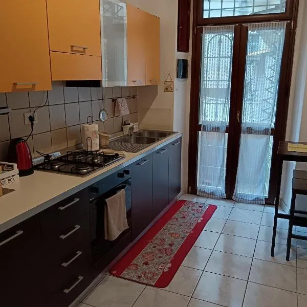 'In My Place' Monolocale soppalcato Open space, hotel in Genzano di Roma