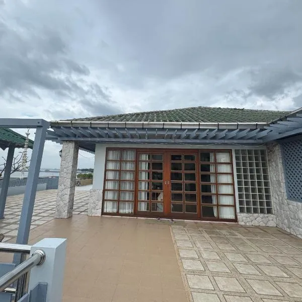 At home Sriracha Sea view, hotel v destinaci Ban Rai Kluai