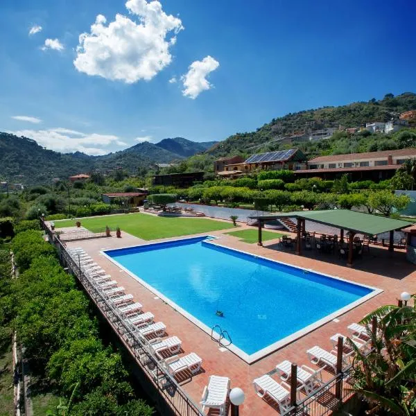 'A Nuciara Park Hotel & Spa – hotel w mieście Furci Siculo