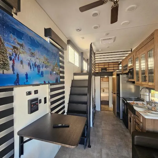 Sun Tinyhouse C, ξενοδοχείο σε Pahrump