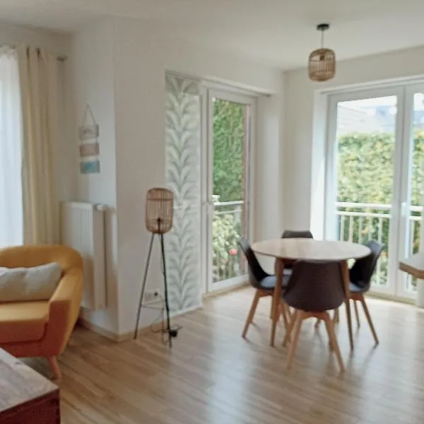 Küstenhaus Duhnen - Wohnung 1 mit Meerblick, hotel a Cuxhaven