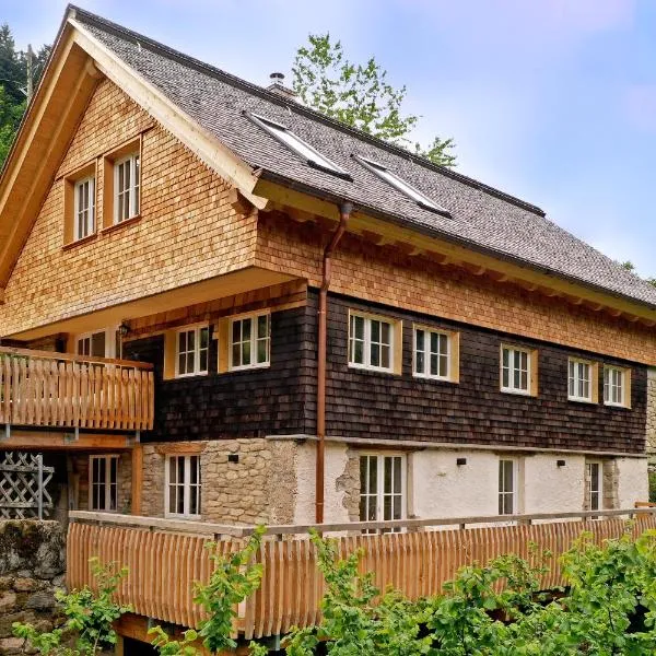 Haldenmühle, Luxus Schwarzwald-Retreat mit Sauna by living TIMELESS, hotel in Simonswald