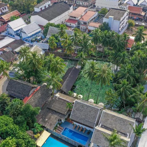 Luang Prabang Villa Oasis: Hondarribia şehrinde bir otel