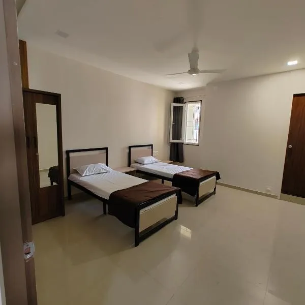 Hotel Vishram guesthouse lodge, hotel in Sangli