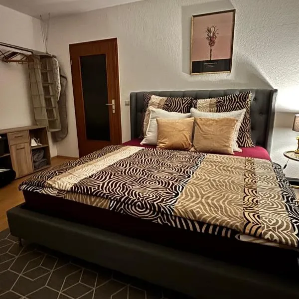 ModerneDG-Wohnung mit Homeoffice, Hotel in Pulsnitz