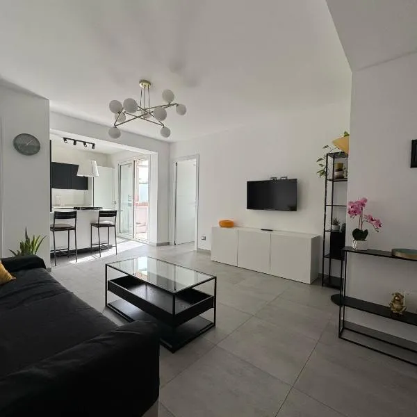 Airport Loft - Casa Giulia, hotel in Catania