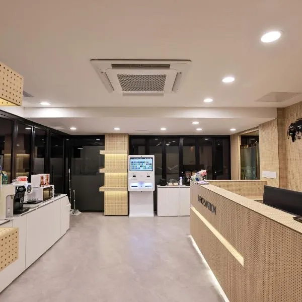 Hotel Kkuljam Stay, hotel v destinaci Čindžu