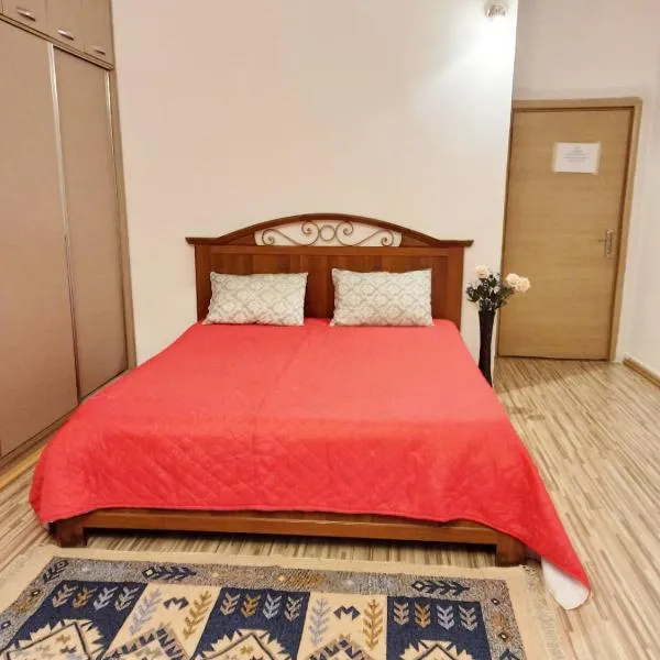 Skanderbeg Square Residences, khách sạn ở Tiranë