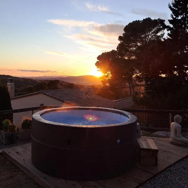 Casa de la Luna Begur, hotel v destinaci Begur