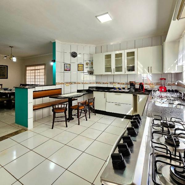 Linda casa 5 quartos prox a av cataratas e centro - Foto 5