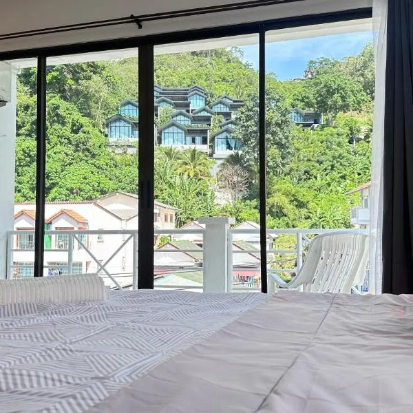 Patong Center Comfort Stay, hotel v destinaci Pláž Patong
