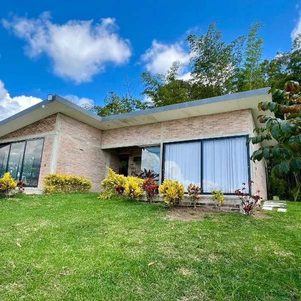 Casa campestre Lago Calima, hotel v destinaci Calima