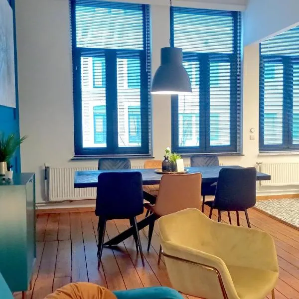 Royal South II - Stylish apartment in Antwerp Zuid, hotel in Antwerp