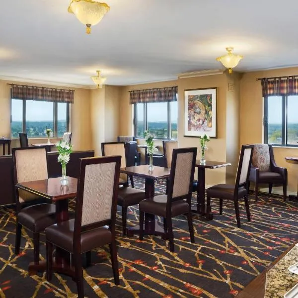 Sheraton Springfield Monarch Place Hotel, hotel in Springfield