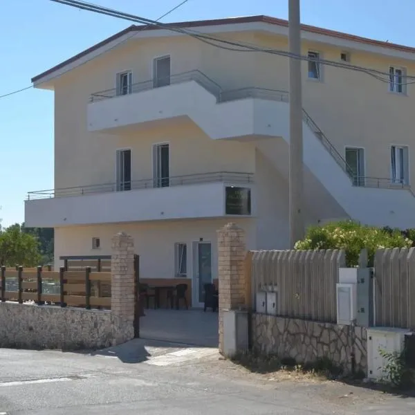 Villa Uria monolocali con e senza angolo cottura, hotel Ischitellában