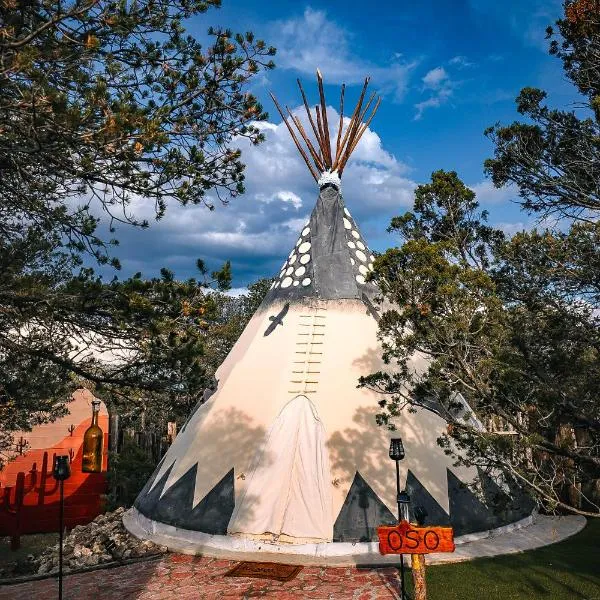 Oso Tipi at El Mistico Ranch, hotell sihtkohas Nogal