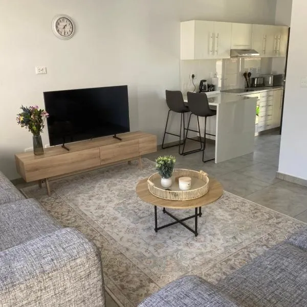 Sunbird self-catering B، فندق في ويندهوك