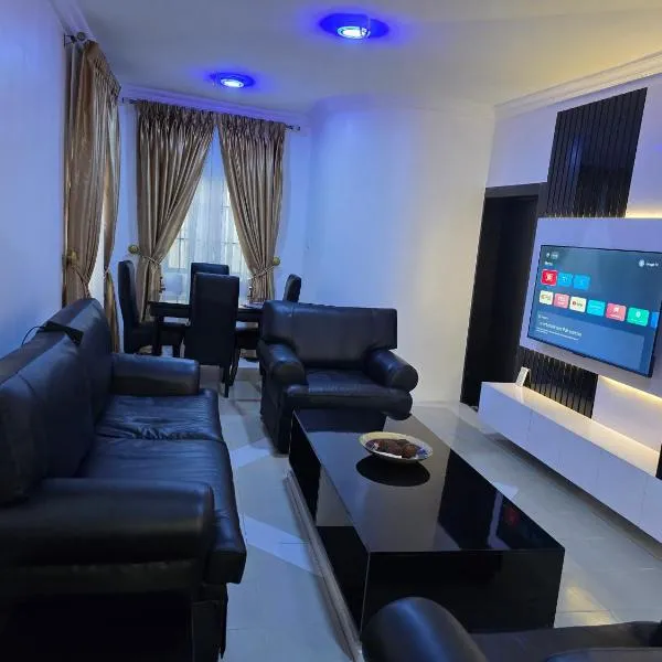 Crasto Suites, hotel in Ikeja