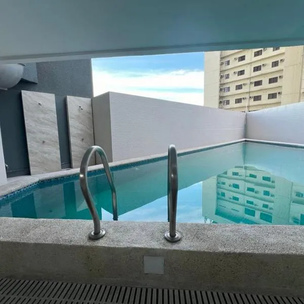 Cebu City Condo Cityscape Grand Tower Ayala center, hótel í Cebu City
