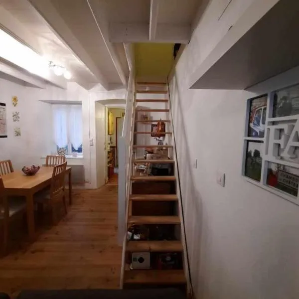 Maison de vacances, hôtel à Chambon-le-Château