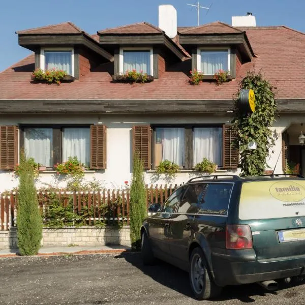 Família Panzió, hotel v destinaci Pannonhalma