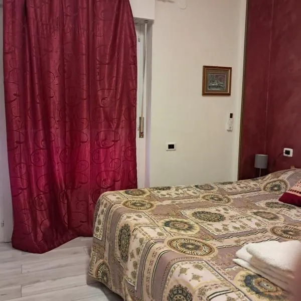 levante rooms, hotel v destinaci Scalea