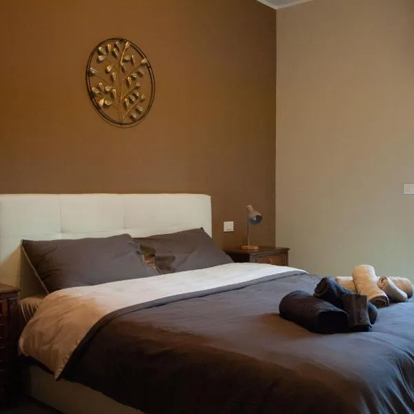 Typical apartment in Valtellina, hotel v destinaci Sondrio