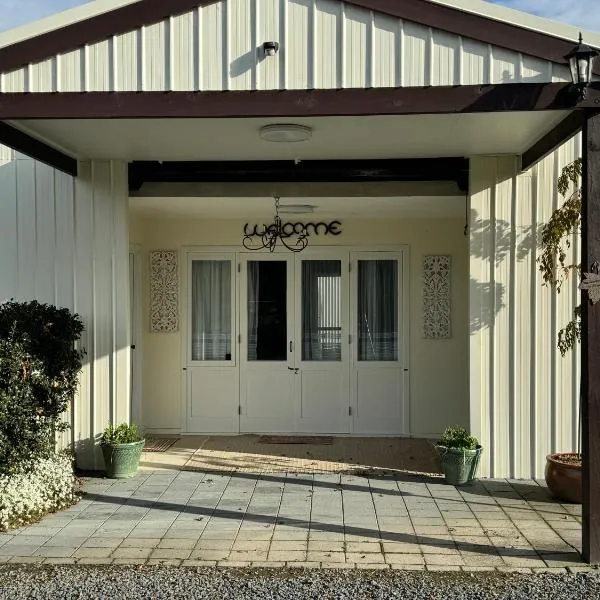 Jamarqui Barn Cottages, hotel in Ohaupo