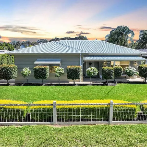 Kabinga Kottage - Echuca Holiday Homes, hotel a Moama