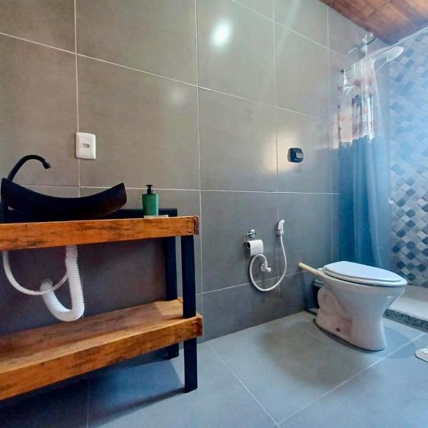 Casa 2 suítes e piscina em Rio das Ostras há poucos passos do Mar! - Foto 3