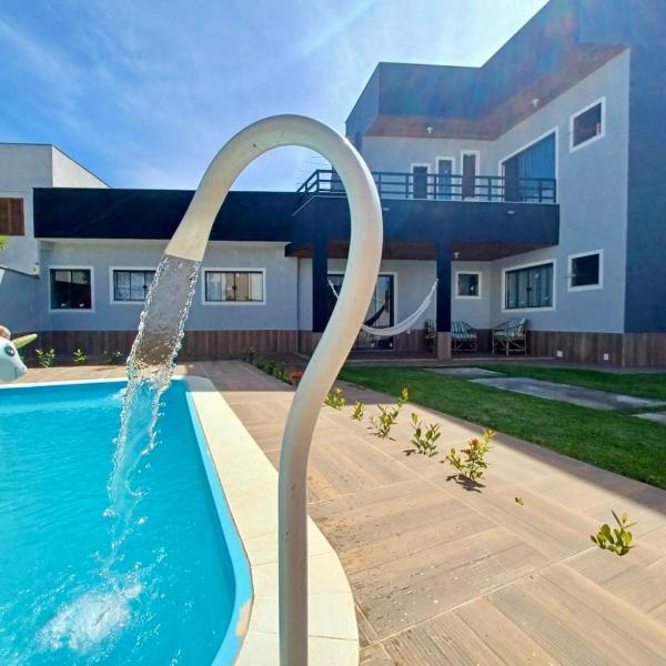 Casa 2 suítes e piscina em Rio das Ostras há poucos passos do Mar! - Foto 4