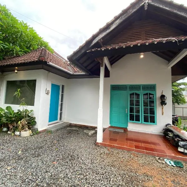 Hijau Hostel, hotel v destinaci Kerobokan