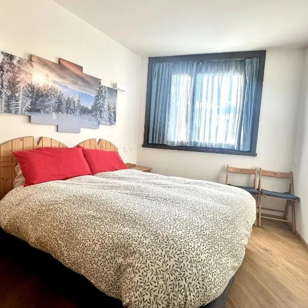 La Stella Bilocale con balcone, hotel em Ponte di Legno