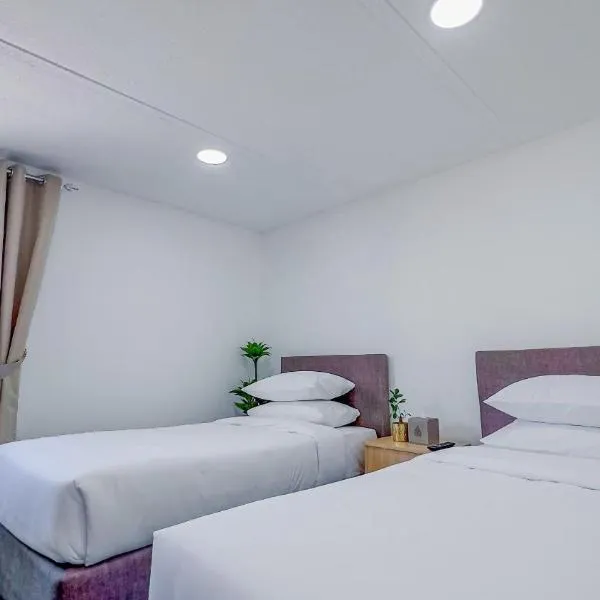 Liwa Guest House, hotel 