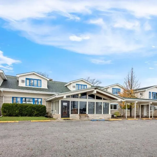 Rodeway Inn Formerly Camp Inn Lodge, hotel in Oscoda