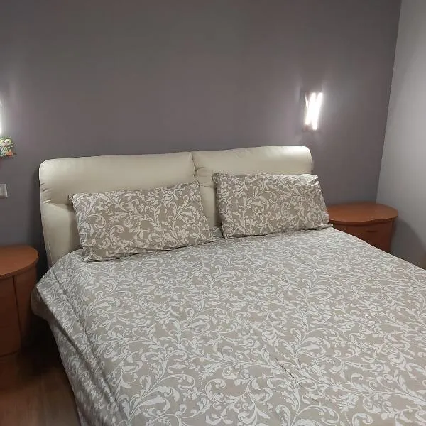 Attico Sweet Home Vitinia Roma, hotel Vitiniában