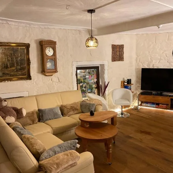 Eifeloase, hotel in Birresborn